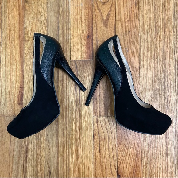 Guess Black High Heel Pumps - Picture 5 of 5